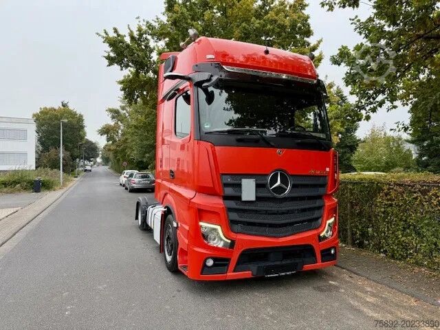 Kötet SZM Mercedes-Benz Actros 1848 GigaSpace/Retarder/Voll Luft/Eu6d