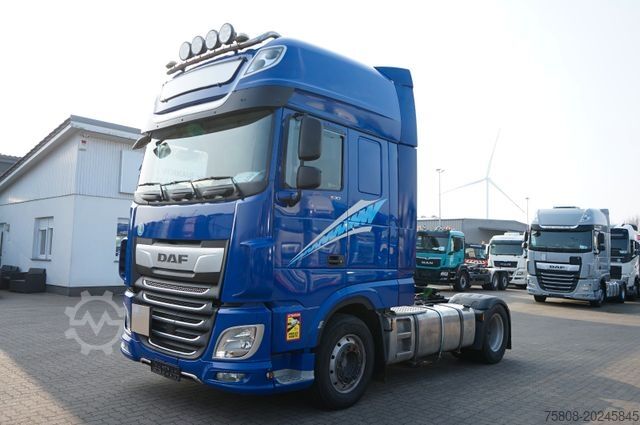 Стандартный седельный тягач DAF XF530 SSC ACC LDWS Standklima Xenon Navi