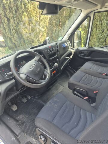 Fourgon tôlé Iveco Daily 50-180