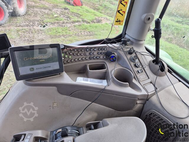 트랙터 John Deere 6210 R