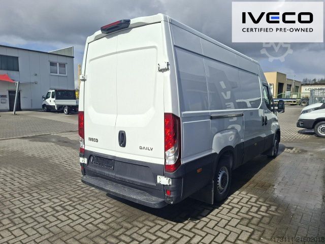 Furgonçë e lartë IVECO Daily 35S16V RS 3520L / Klima / Bluetooth