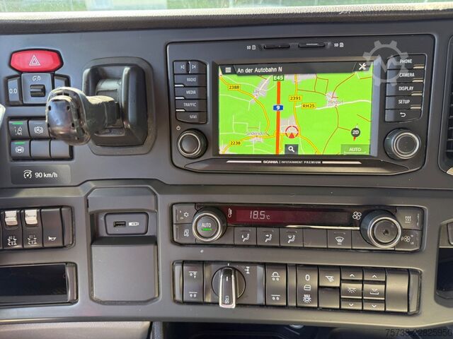 Шасі вантажівки SCANIA R520 6X2*4 Fahrgestell V8/LENKACHSE/Retrader/Alu