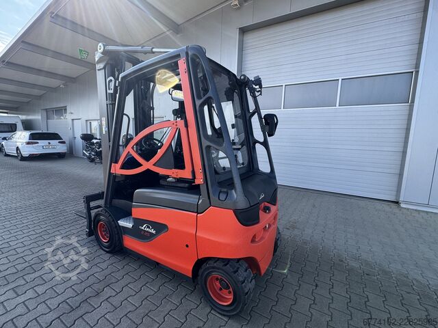 Електричний – 4 колеса Linde E25 + Ladegerät NEU 80100--EK