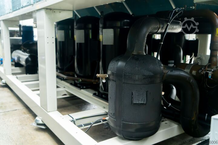 Chiller Used Aircooled chiller/Heat pump Daikin EWYQ630F 624 kW / 674 kW 2017 yom