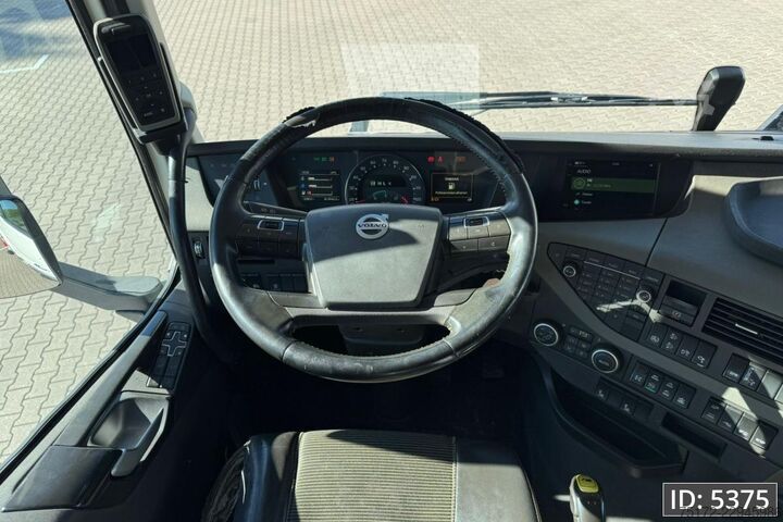 Transportador de madera Volvo FH16 750 Globetrotter XL, Euro 6, 8x4 / Hydraul...