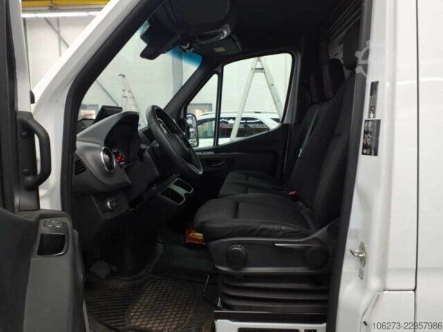 Xe tải nhẹ Mercedes-Benz Sprinter 317 CDI,L2H2,Automatik,Kamera,Navi