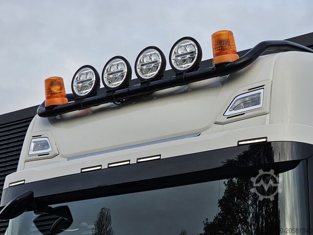 Standard-SZM Scania S660 V8 6x2 BOOGIE / RETARDER / FULL AIR / 2 TANKS