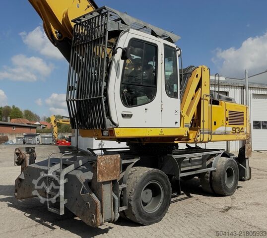 Material handler Liebherr A934C Litr.