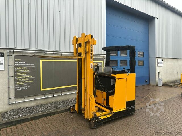 VS-22490 Triplex reachtruck Jungheinrich 5400mm Freelift JUNGHEINRICH ETVA12.5G 115-525 DZ