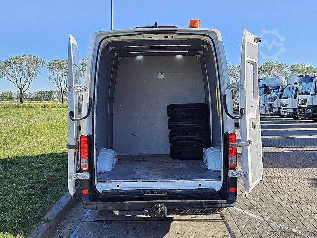 מזוודה VOLKSWAGEN CRAFTER 2.0 L3H3 Navi Euro6 AC!