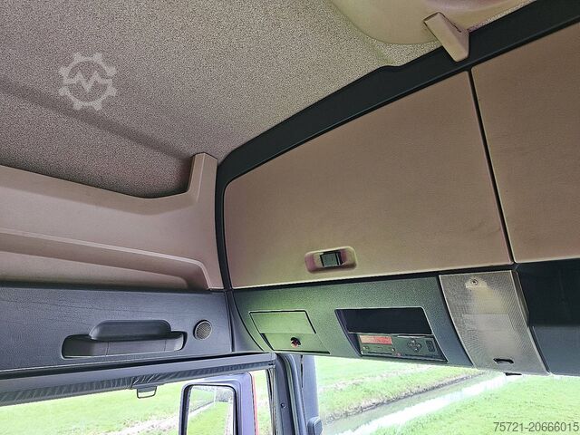 Standard-SZM M.A.N. 18.500 TGX XLX SKIRTS RETARDER