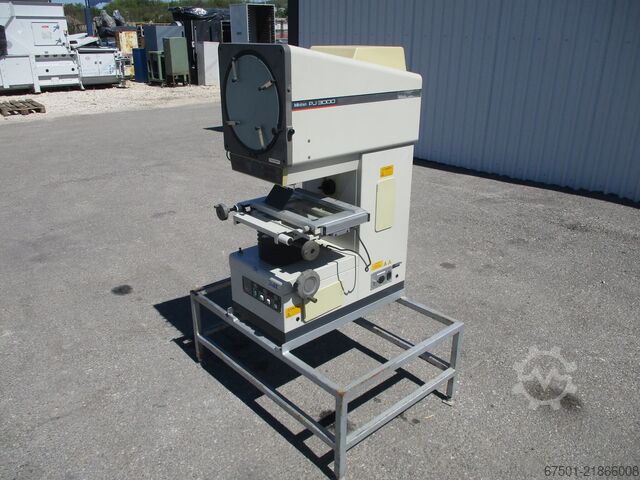 جهاز عرض المقاطع Mitutoyo PJ 3000 (3488)