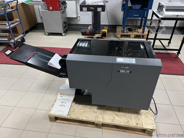 ट्रिमर के साथ बुकलेट निर्माता Duplo DBM 150 Booklet Maker with Trimmer