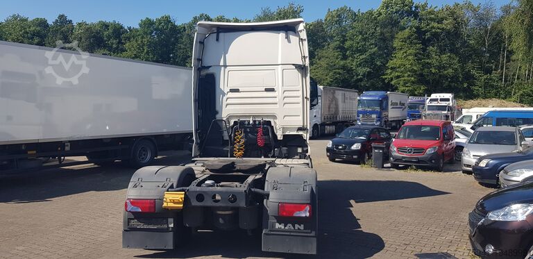 Unit traktor standar MAN TGX 18440