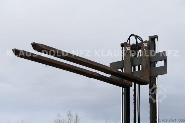 Empilhador MOFFETT M4 Mitnahmestapler 20,3 RE4-1600-1200