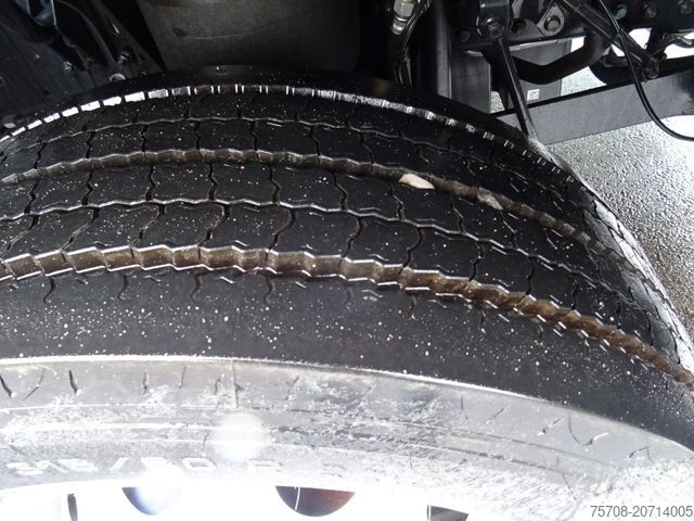 Camião de bebidas MAN 26.320 TGM*8 m Schwenkwand*2,5 to LBW*NLA*Kamera