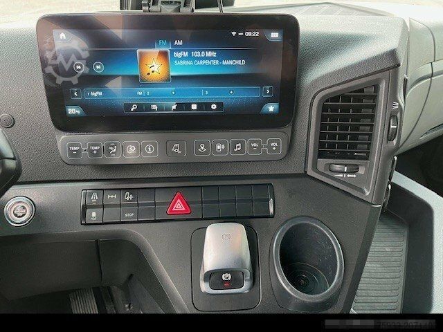 卡车底盘 MERCEDES-BENZ Actros 1832 L Koffer LBW 1,5t+Koffer 8,1m+Klima