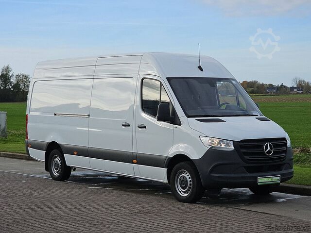 Carrinha de tejadilho alto MERCEDES-BENZ SPRINTER 315 L3H2 Mbux Airco Eur6