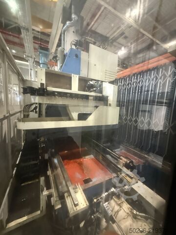 CNC Vertikales Bearbeitungszentrum Mazak VTC-300C II