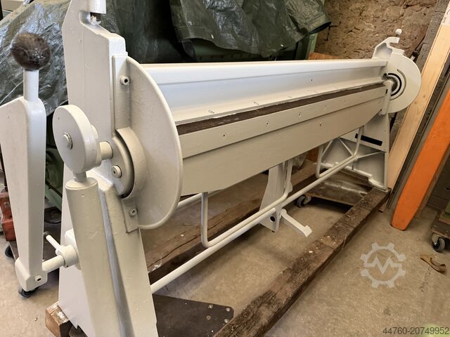 Mașină de îndoire pivotantă Schechtl KS HT 200