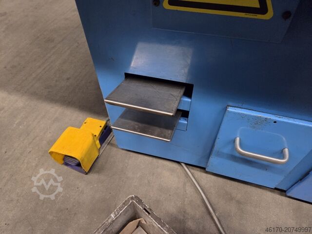 Máquina de punzonado y cizallado Euromac CX 750/30