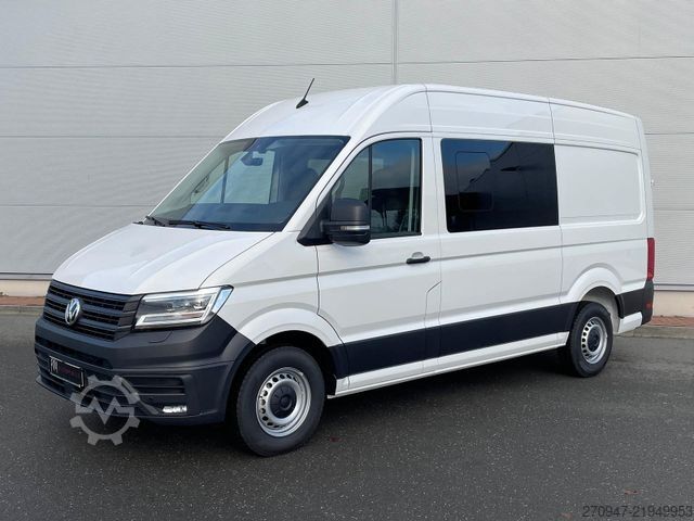 Furgoneta de caja alta VOLKSWAGEN Crafter Kasten 35 L3H3 Autom. NAVI SITZHZ ACC