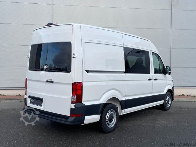 Furgoneta de caja alta VOLKSWAGEN Crafter Kasten 35 L3H3 Autom. NAVI SITZHZ ACC