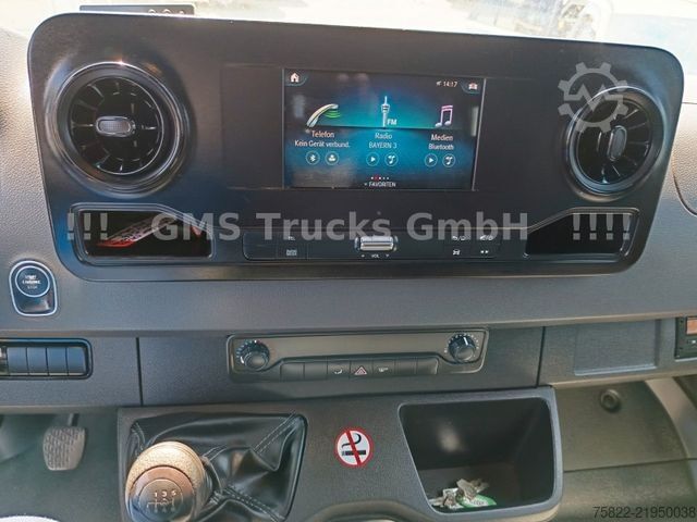 Refrigerator body van MERCEDES-BENZ Sprinter 516 /Frigo Cool Thermo King /load2,4ton