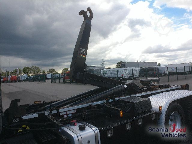 ロールオフコンテナトラック Volvo FH16/750 Abrollkipper