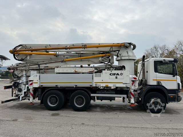 Steypu dæluvagn SCANIA P 114-380