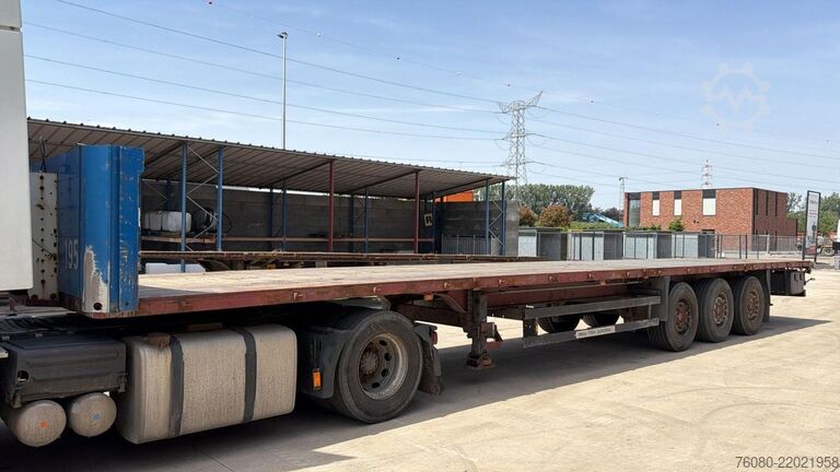 Priklopnik za platformo Schmitz Cargobull SK027PLUSFP (DISC BRAKES / MERCEDES AXLES)