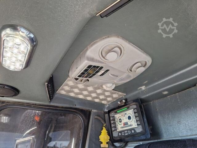 Вантажівка і причіп DAF XF 530