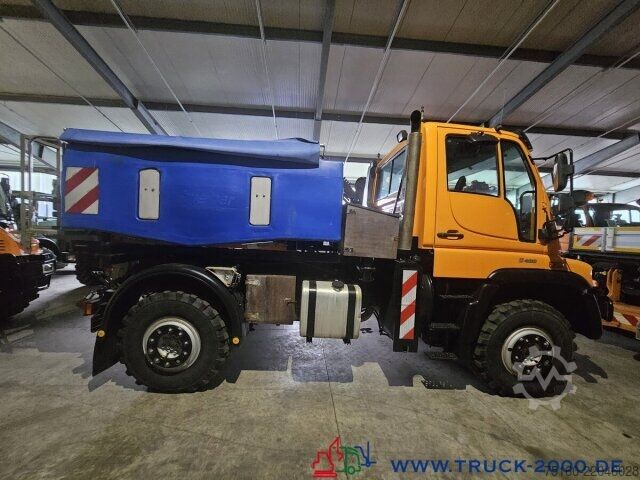 משאית ייעודית Unimog U400 Vario Pilot Mähtür + Mulag Mähkombination