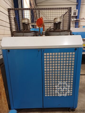 מכונת ניקוב וכירסום בלייזר FINNPOWER LP-6