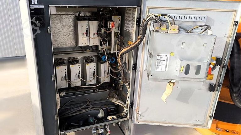 Industrieroboter KUKA KR 200 (4x)