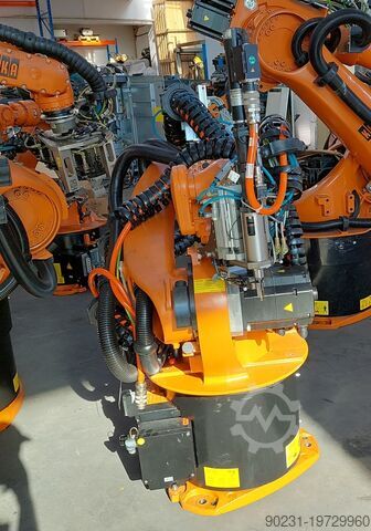 Industrijski robot KUKA KR 16-2 KRC2 ED05 2008 MODEL