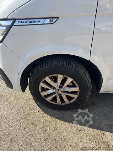 Karavan/obytné auto Volkswagen California Coast 2022 | Automatico | Tetto a soffietto