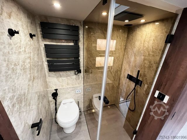 Dyretransportbil MERCEDES-BENZ ACTROS 2651 MOTOHOME 3 Pop-Out Vollausstattung