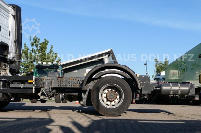 Chasis de camión MERCEDES-BENZ ANTOS 1851 Fahrgestell Retarder Vollluft ADR