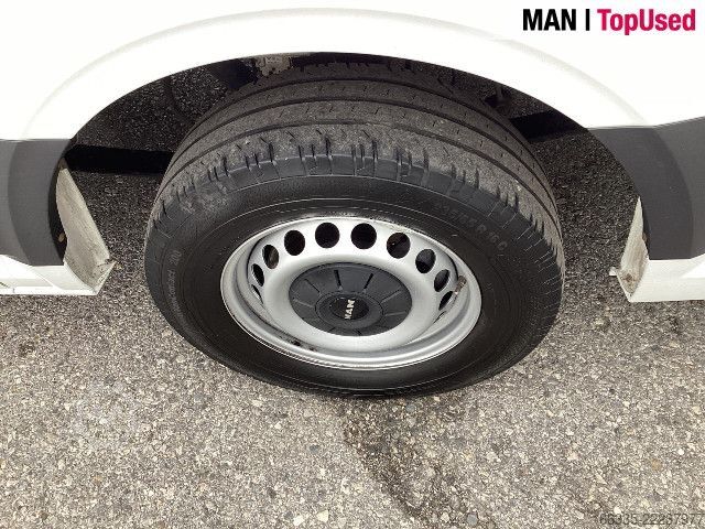 ऊंची छत वाली वैन MAN TGE 3.180 4X4 SB