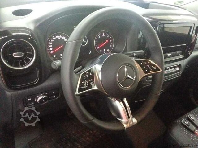 Minibuss MERCEDES-BENZ Vito 119 Tourer PRO 4x4 lang STANDHZ AHK PDC KAM