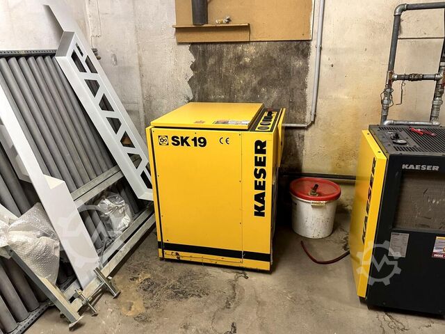 Screw compressor compressed air system Kaeser SK 22 + SK 19 + TB 26 + Behälter