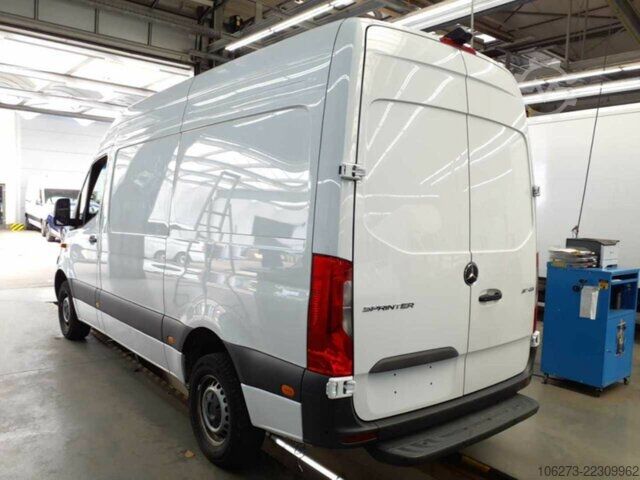 वैन Mercedes-Benz Sprinter 317 CDI,L2H2,Automatik,Kamera,Navi