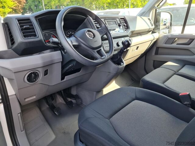 Panelová dodávka VW Crafter 35 Kasten MR Holzladeboden TEMPOMAT PDC
