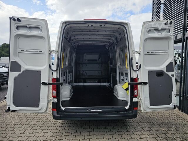 Kombi s visokim krovom VW Crafter 35 Kasten MR Holzladeboden TEMPOMAT PDC