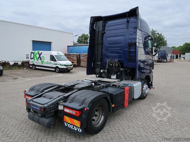 Standardni SZM Volvo FH 460 i-shift, ACC, i-park cool, NL Truck TOP!