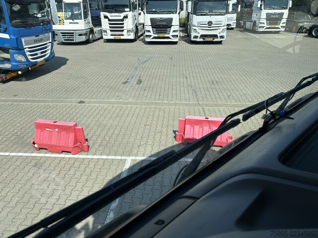 Standard-SZM DAF XF 480 FT SSC / Retarder / 379 dkm / 2 Tanks / ...