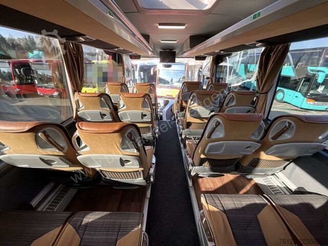 Távolsági autóbusz Mercedes-Benz Tourismo 16 RHD