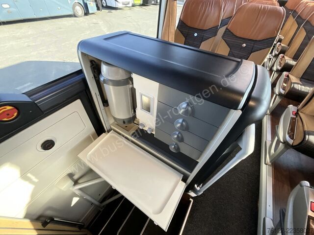 Távolsági autóbusz Mercedes-Benz Tourismo 16 RHD