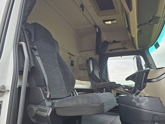 Standaard trekker MERCEDES-BENZ ACTROS 1845 LS . 2X TANK